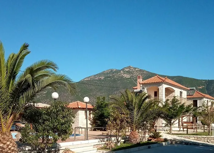 Vakantiehuis Glyfada Parálion Ástros