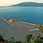 펜션 Glyfada