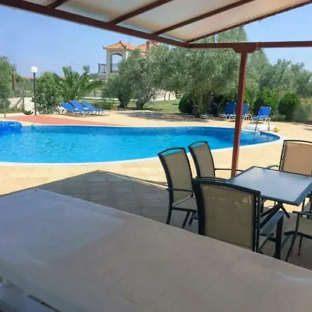 Glyfada * Parálion Ástros