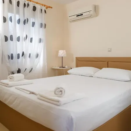 Glyfada Parálion Ástros