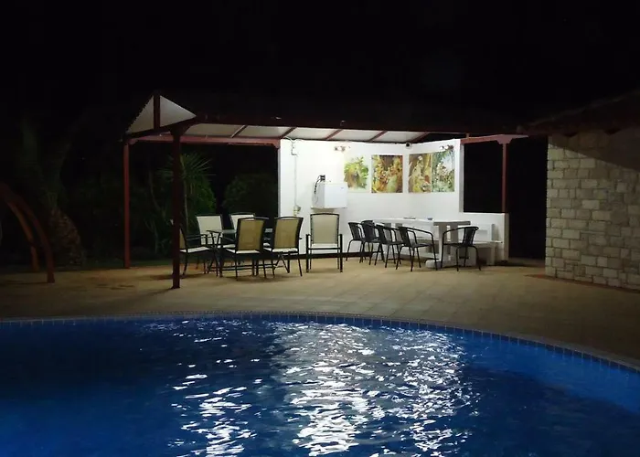 בית נופש Glyfada Parálion Ástros