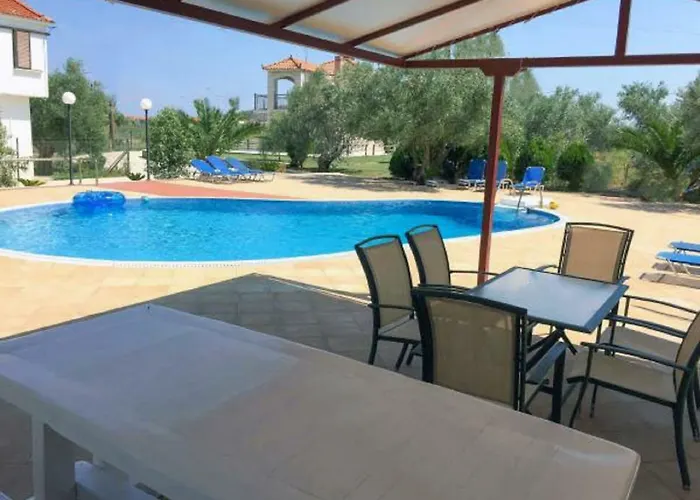 Glyfada * Parálion Ástros