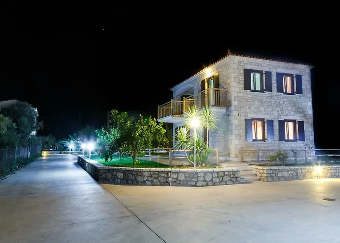 別荘 Glyfada Parálion Ástros